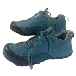 Arc'teryx Konseal FL Women's sz 8 Arcteryx Blue Hiking Shoes Sneakers
